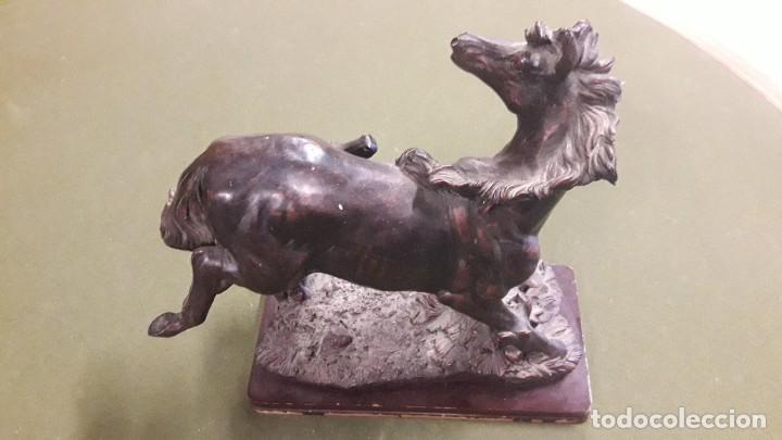 Antig&uuml;edades: Figura caballos - Foto 3