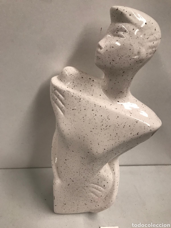 Antig&uuml;edades: Figura torso de mujer - Foto 2