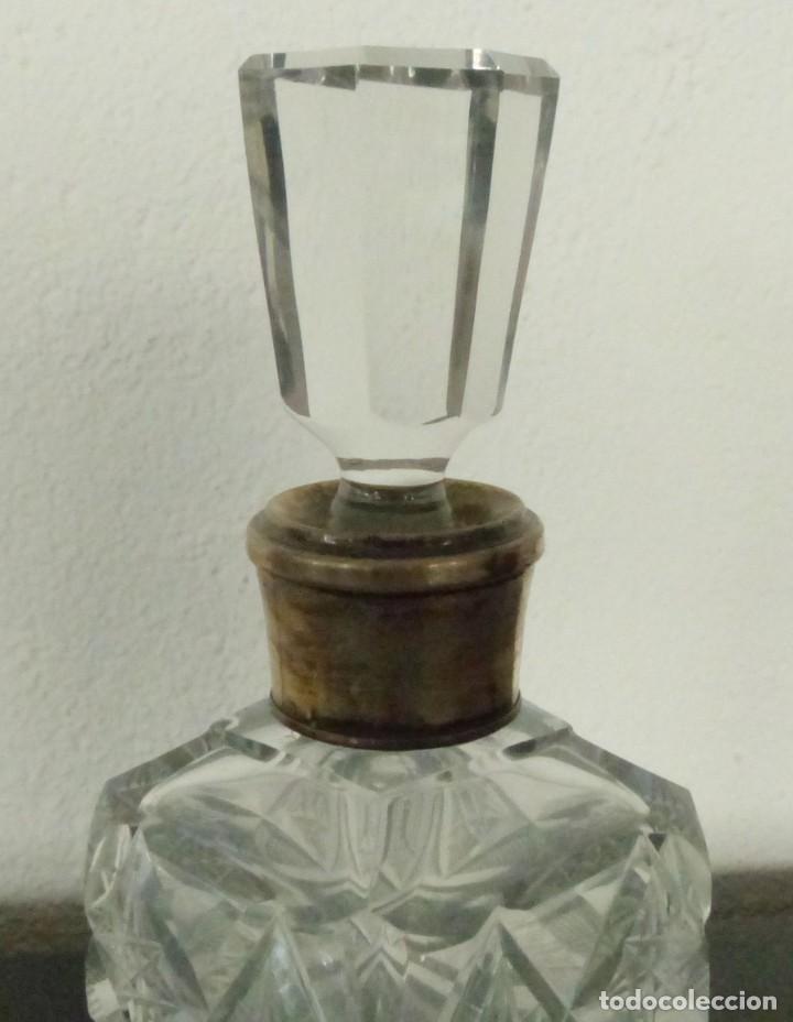 Antig&uuml;edades: LICORERA DE CRISTAL TALLADO Y PLATA. - Foto 2