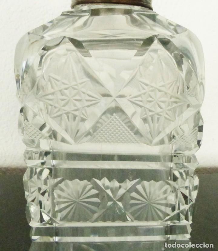 Antig&uuml;edades: LICORERA DE CRISTAL TALLADO Y PLATA. - Foto 3