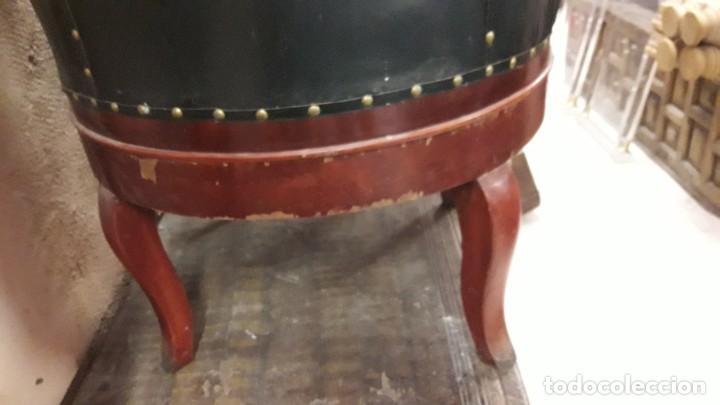 Antig&uuml;edades: Sillon redondo - Foto 3