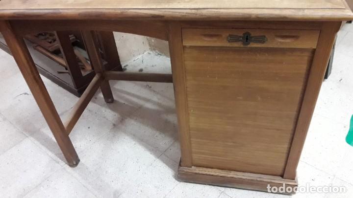 Antig&uuml;edades: Mesita despacho auxiliar - Foto 2