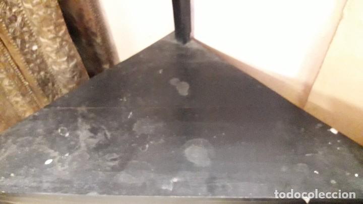 Antig&uuml;edades: Mesa rinconera rustica - Foto 4