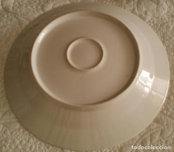 Antig&uuml;edades: PLATO DE PORCELANA - Foto 2