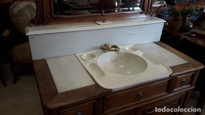 Antig&uuml;edades: Lavabo de nogal y marmol - Foto 3