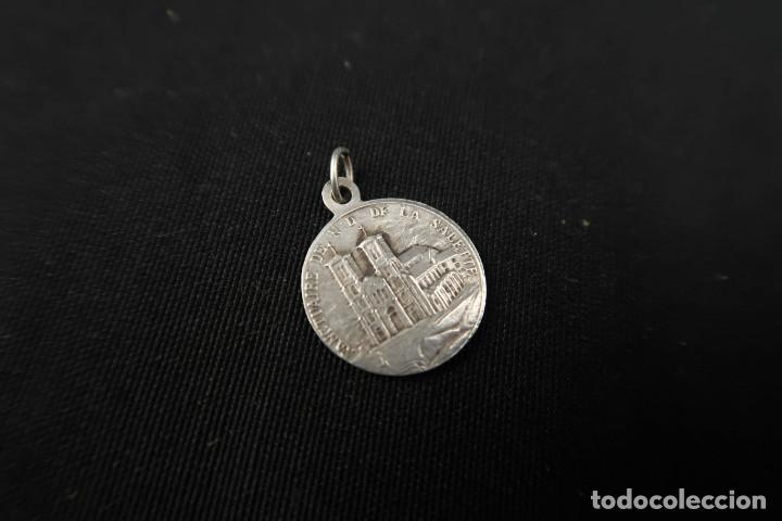 Antig&uuml;edades: Antiguas Medalla Religiosa de Plata - Foto 3