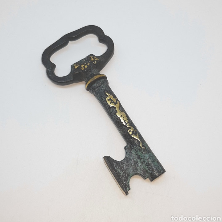 Antiquit&auml;ten: CURIOSO ANTIGUO ABRE CORCHO EN FORMA DE LLAVE