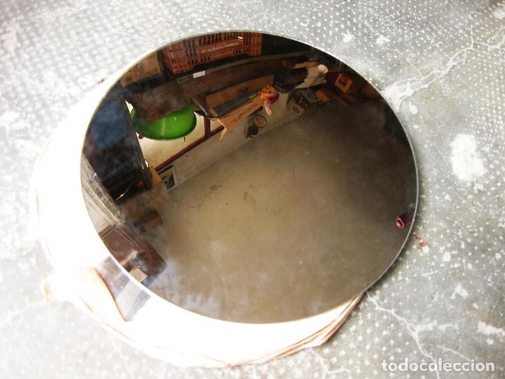 Antig&uuml;edades: ESPEJO AHUMADO CIRCULAR Y CONVEXO DE 17 CMS DE DI&Aacute;METRO