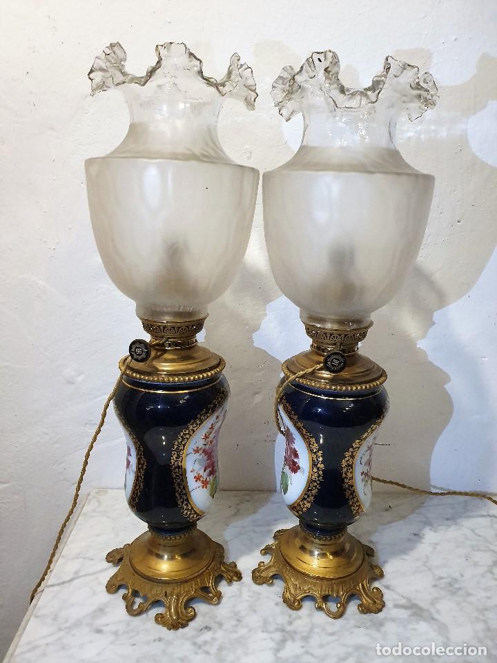 Antig&uuml;edades: PAREJA DE QUINQUES TIPO SEVRES - Foto 5