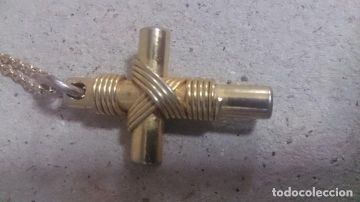 Antig&uuml;edades: Cruz con cadena dorada m40 - Foto 2