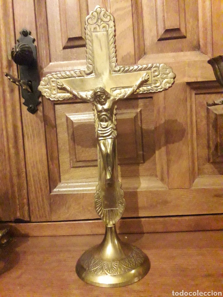 Antig&uuml;edades: Crucifijo de sobremesa - Foto 1