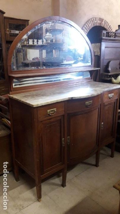Antig&uuml;edades: Aparador con marmol - Foto 1