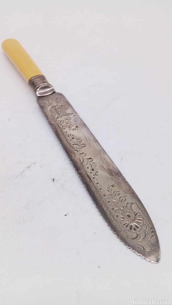 Antig&uuml;edades: Cuchillo de plata antiguo con mango baquelita - Foto 2