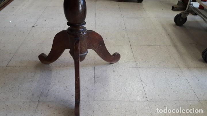 Antig&uuml;edades: Velador siglo XIX - Foto 3