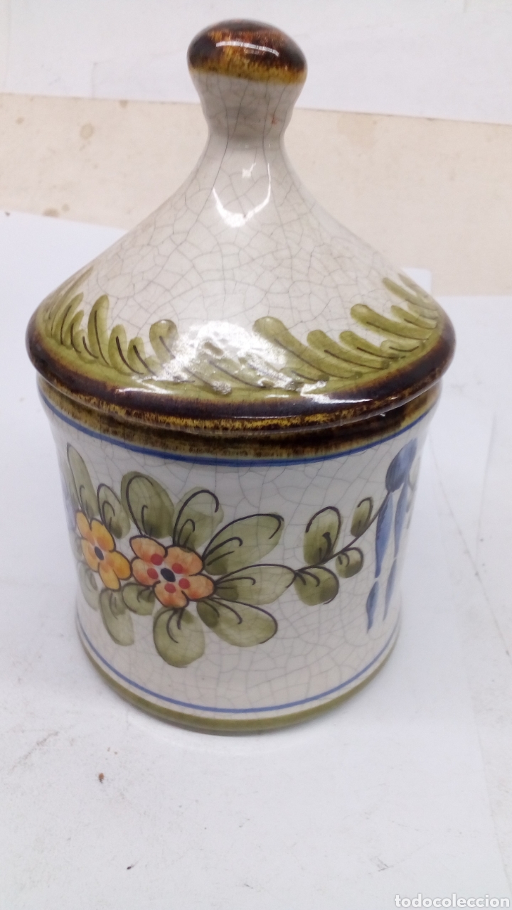 Antig&uuml;edades: Bote de porcelana con tapa - Foto 1