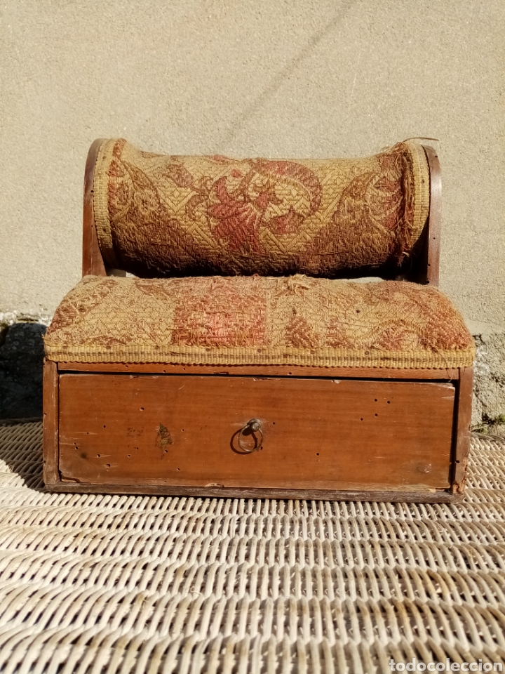 Antig&uuml;edades: Caja bastidor bolillos - Foto 1