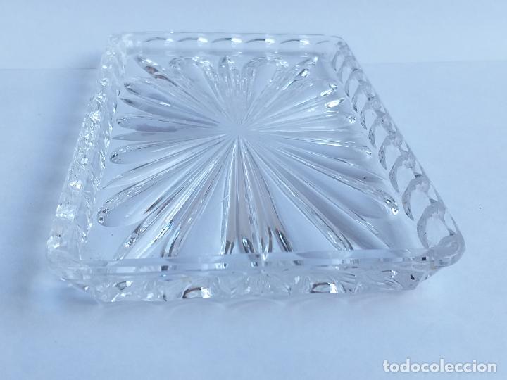 Antig&uuml;edades: Bandeja rectangular de cristal tallado. 18 cm x 10 cms. Perfecta conservaci&ograve;n. - Foto 4