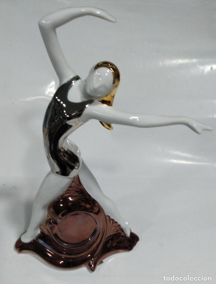Antiquit&eacute;s: BAILARINA PORCELANAS SAMBO 28 CM ALTURA