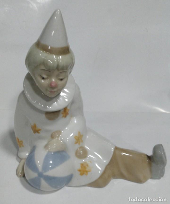 Oggetti Antichi: PAYASO PORCELANA LEVANTINA PORCEVAL 17 CM ALTURA