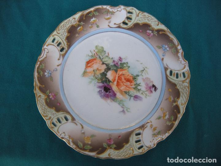 Antig&uuml;edades: PLATO PORCELANA CALADO - Foto 1