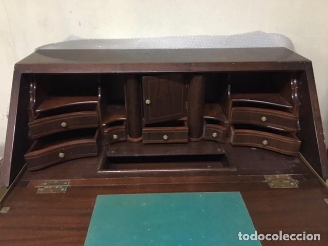 Antig&uuml;edades: BUREAU DE ESTILO HOLANDES. MADERA DE CAOBA. - Foto 2