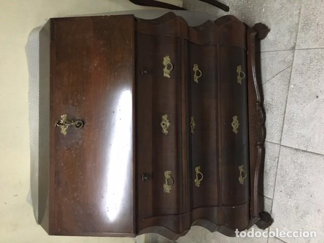Antig&uuml;edades: BUREAU DE ESTILO HOLANDES. MADERA DE CAOBA. - Foto 8