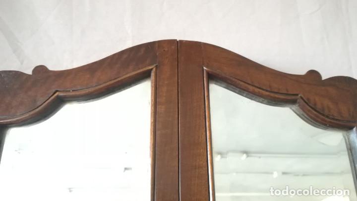 Antig&uuml;edades: ESPEJO TRIPTICO CON CRISTAL BISELADO ANTIGUO - Foto 4