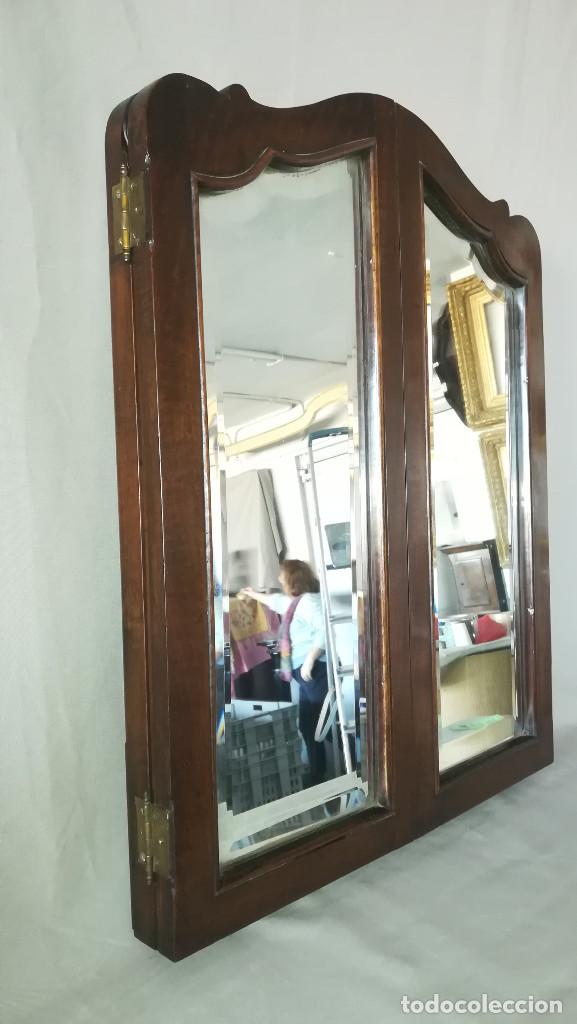 Antig&uuml;edades: ESPEJO TRIPTICO CON CRISTAL BISELADO ANTIGUO - Foto 6