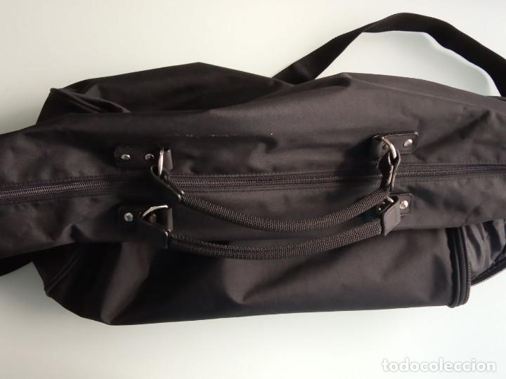Antig&uuml;edades: Bolsa deporte 40x20cm. - Foto 3
