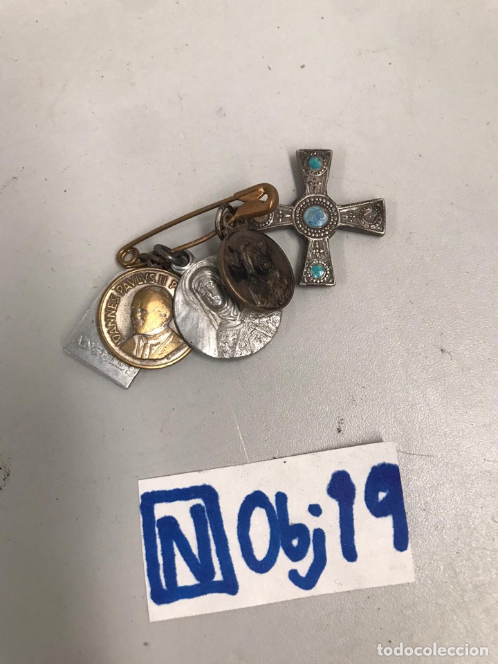 Antig&uuml;edades: Lote de medalla religiosa - Foto 1