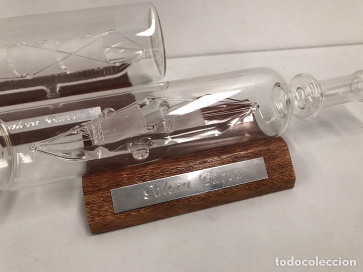 Antig&uuml;edades: PAR DE BOTELLAS CRISTAL CON BARCO - Foto 2