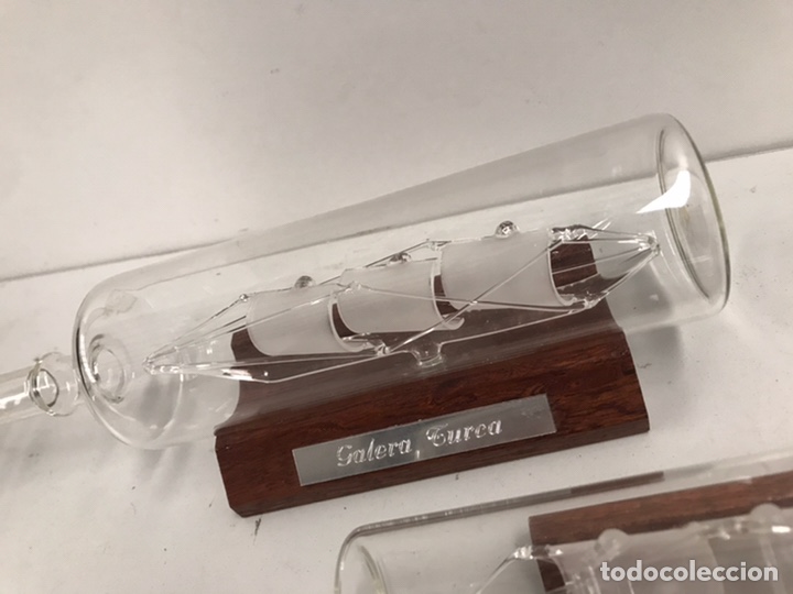 Antig&uuml;edades: PAR DE BOTELLAS CRISTAL CON BARCO - Foto 3