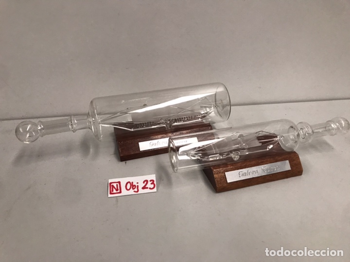 Antig&uuml;edades: PAR DE BOTELLAS CRISTAL CON BARCO - Foto 1