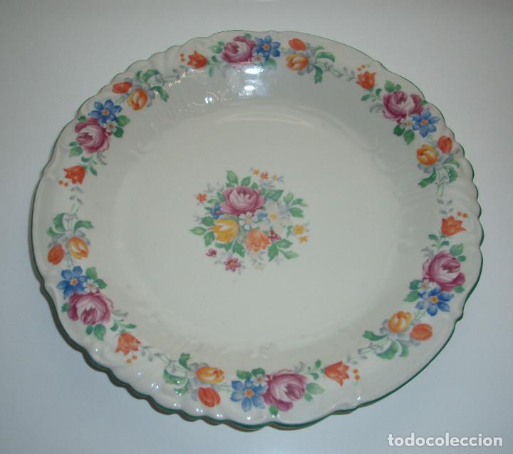 Antig&uuml;edades: FUENTE DE PORCELANA. DECORACI&Oacute;N FLORAL. SIGNADA BAVARIA.