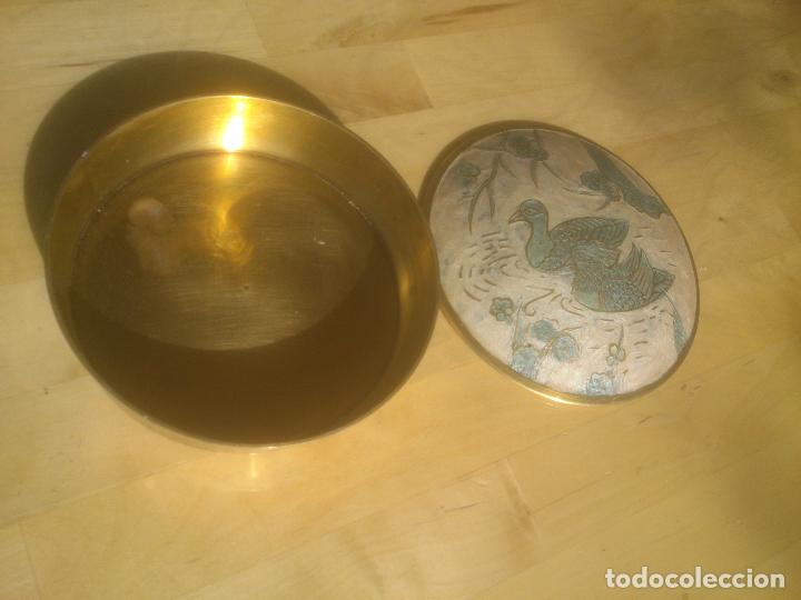 Antig&uuml;edades: CAJA DE BRONCE  PINTADA A MANO - Foto 3