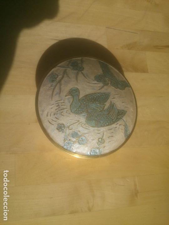 Antig&uuml;edades: CAJA DE BRONCE  PINTADA A MANO - Foto 1
