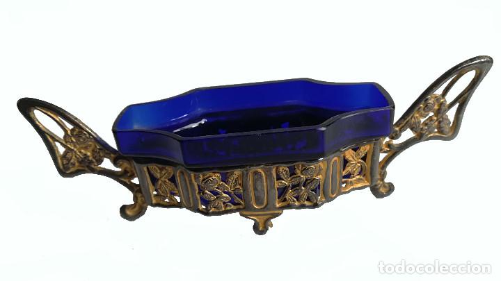 Antig&uuml;edades: CENTRO DE MESA DE CALAMINA Y CRISTAL AZUL - Foto 1