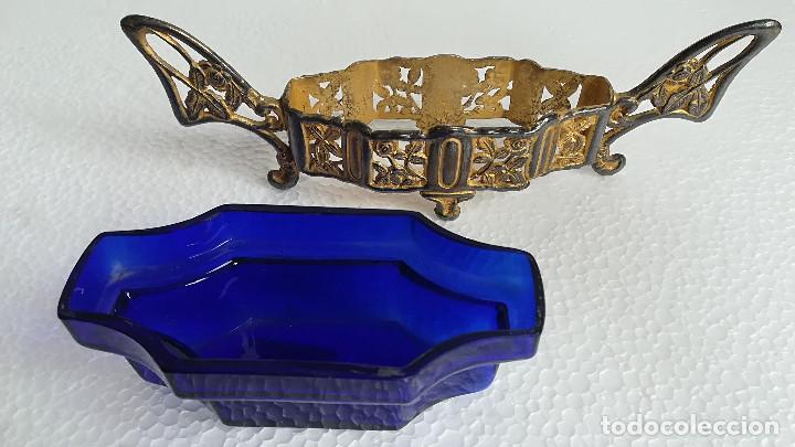 Antig&uuml;edades: CENTRO DE MESA DE CALAMINA Y CRISTAL AZUL - Foto 2