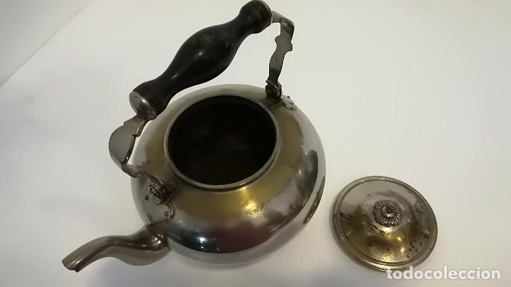 Antig&uuml;edades: TETERA DE METAL PLATEADO - Foto 4