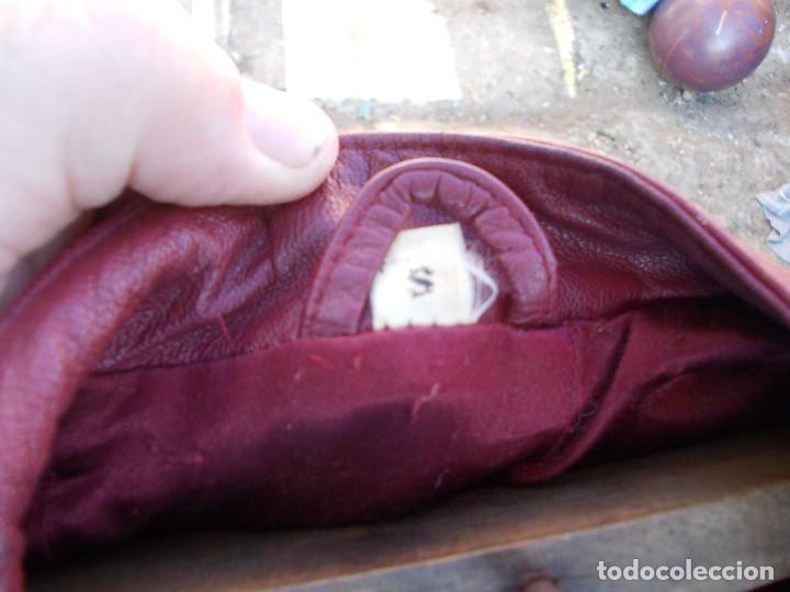 Antig&uuml;edades: cazadora de cuero de chica - Foto 3