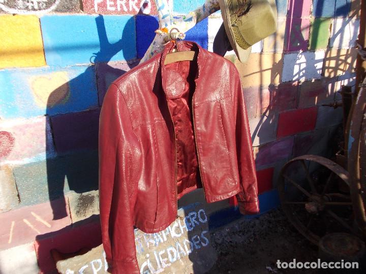 Antig&uuml;edades: cazadora de cuero de chica - Foto 8