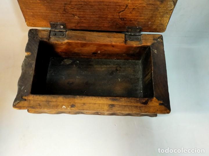 Antig&uuml;edades: CAJA DE MADERA TALLADA - Foto 10