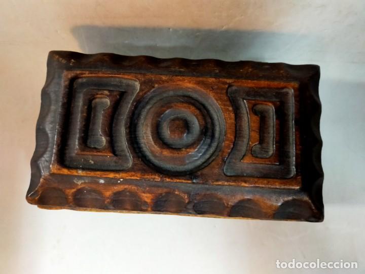 Antig&uuml;edades: CAJA DE MADERA TALLADA - Foto 11