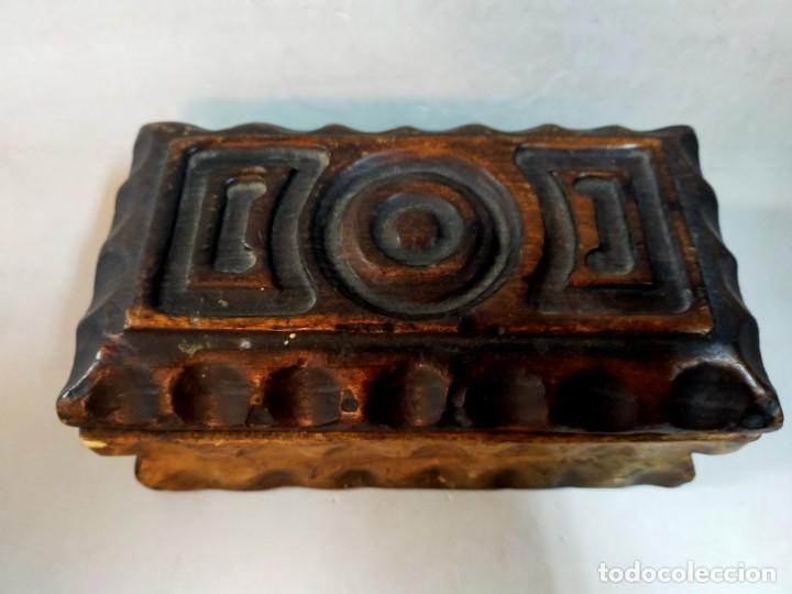 Antig&uuml;edades: CAJA DE MADERA TALLADA - Foto 14