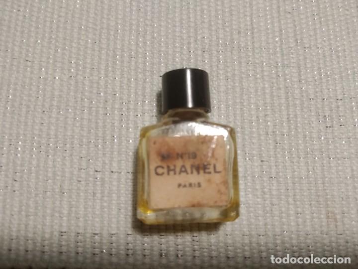 Antig&uuml;edades: Antigua Miniatura Chanel - Foto 3