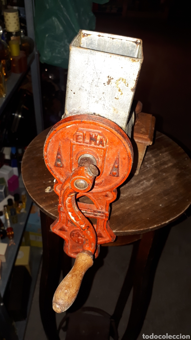 Antig&uuml;edades: Antigua m&aacute;quina moler almendra ELMA COMPLETA - Foto 2