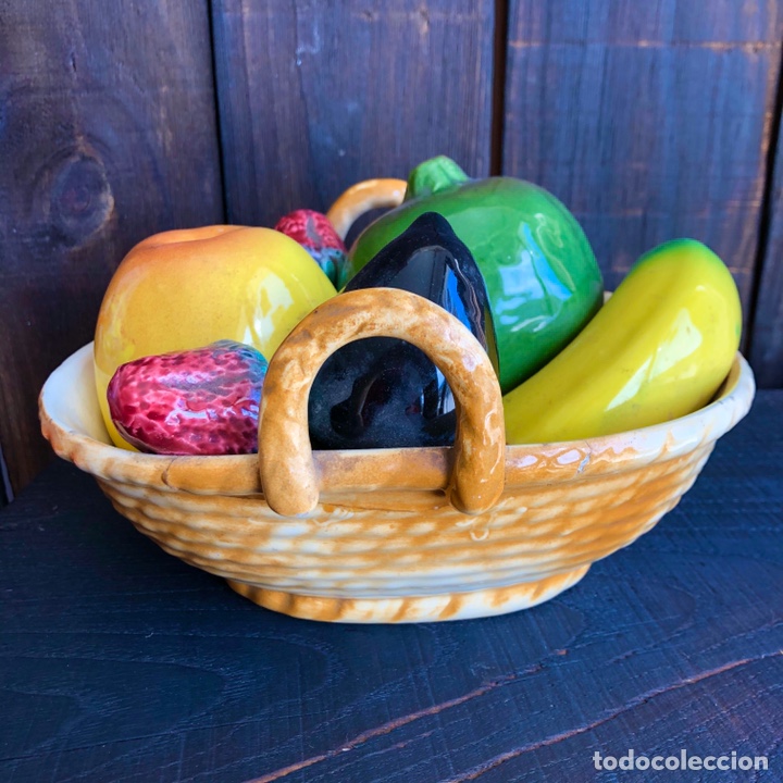 Antig&uuml;edades: CESTA CON FRUTAS EN CERAMICA DE MANISES - Foto 2