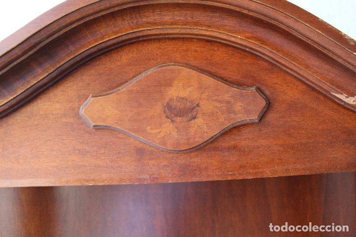 Antig&uuml;edades: armario vitrina en madera - Foto 2