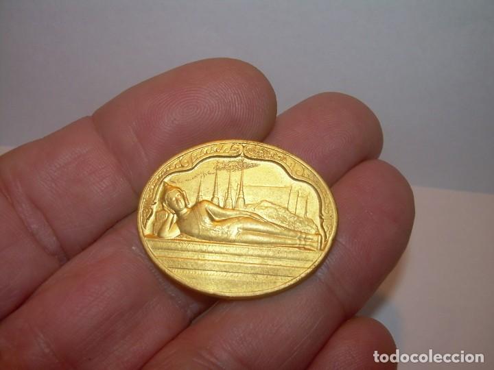 Antig&uuml;edades: MEDALLA DORADA ORIENTAL. - Foto 6