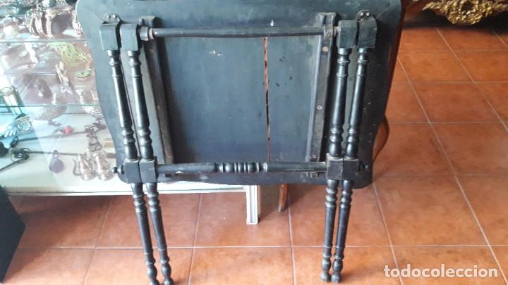 Antig&uuml;edades: Mesa de juego plegable s. XIX - Foto 6